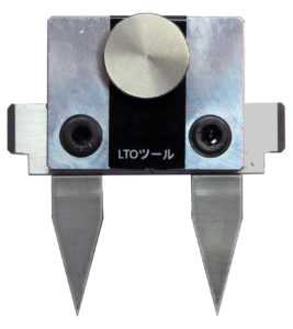 ストレージパンチャー 磁気テープ裁断破壊ツール＋トレイ LTOU-01A